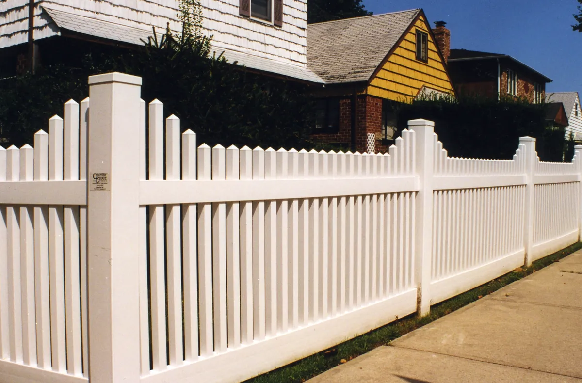 White PVC Hampton stepped picket fence