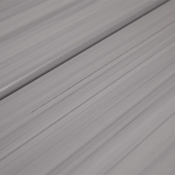 Smooth woodgrain finish swatch
